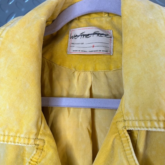 We The Free Yellow Bomber Jacket Cropped Style - Picture 6 of 13